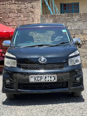 Toyota Voxy 2010 Black