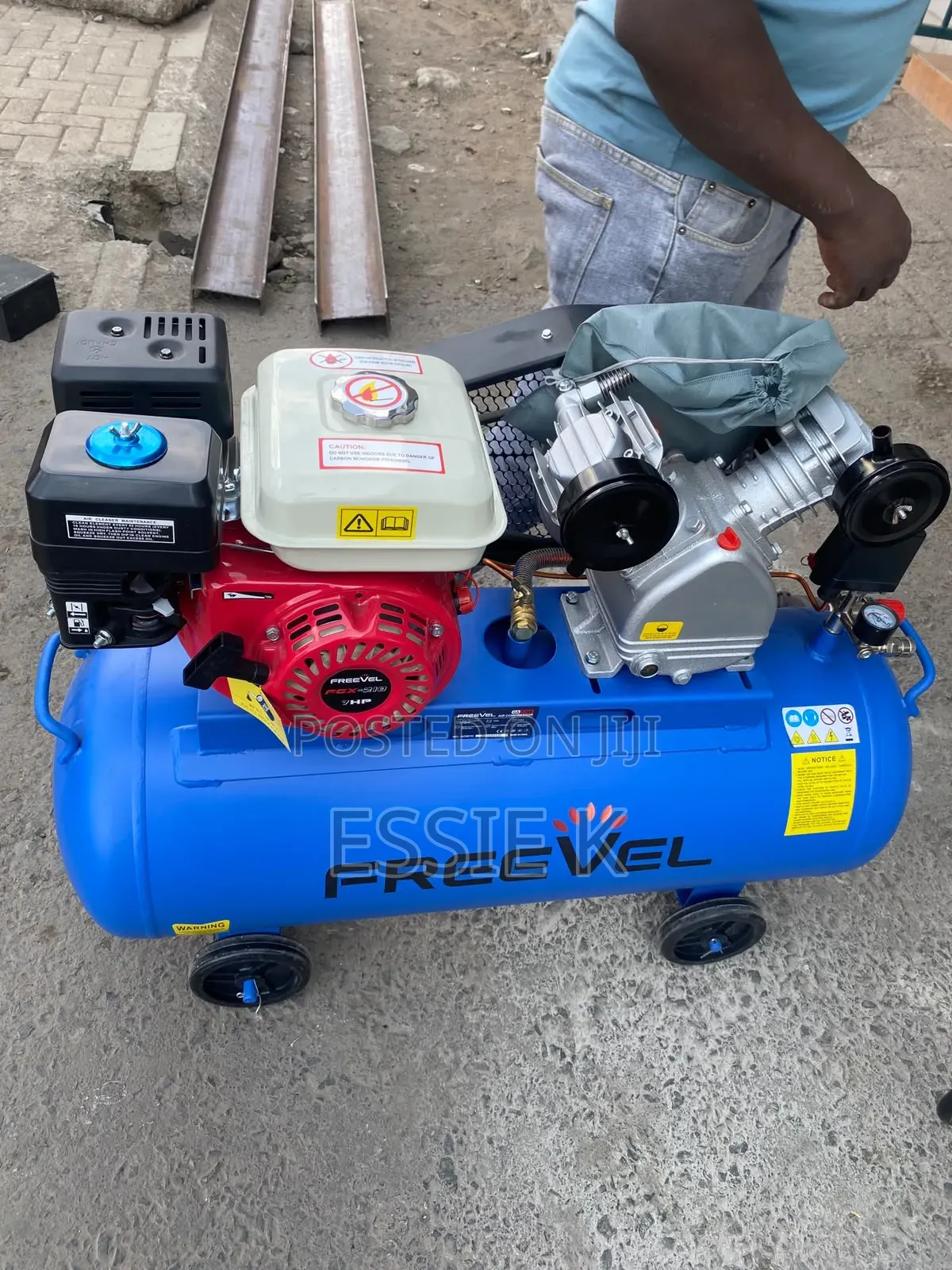Heavy-Duty Petrol Compressor - 100L Maxmech