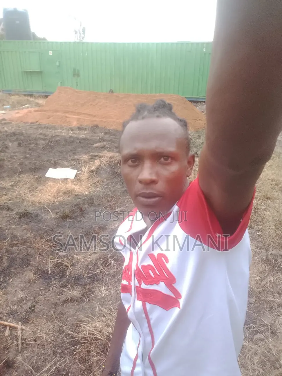 Container With Saloon/Kinyozi