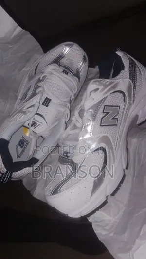 New Balance 530
