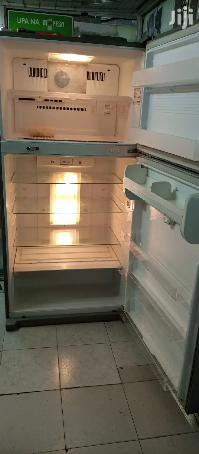 650L LG Fridge