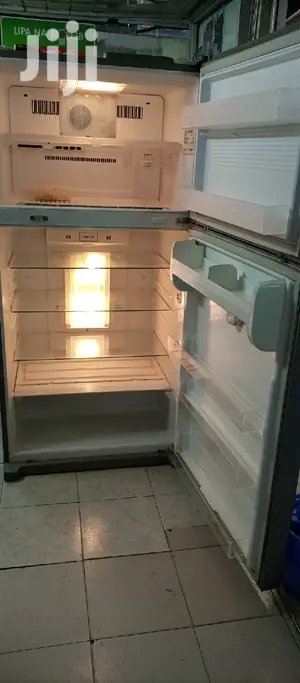 650L LG Fridge