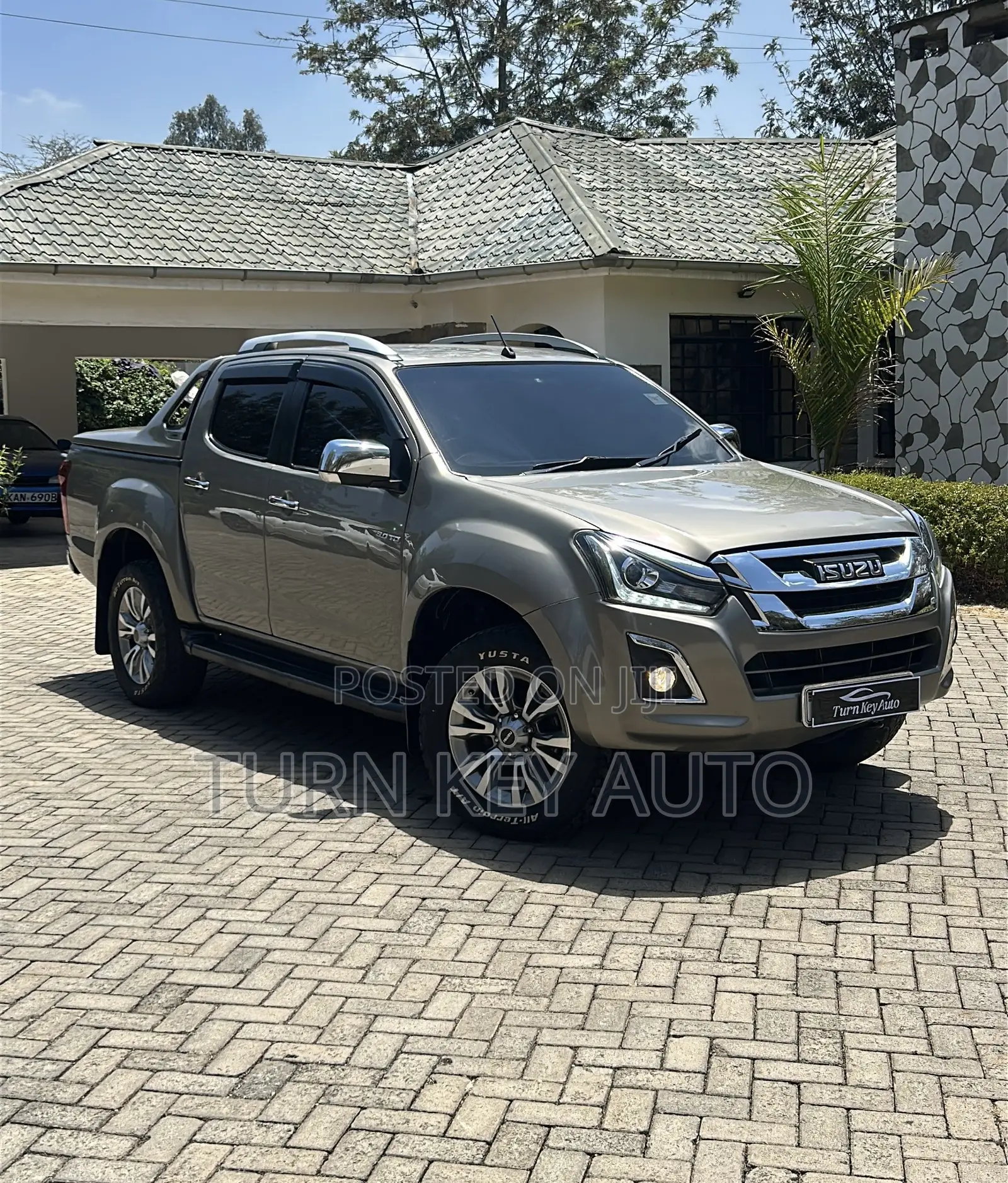 Isuzu D-MAX 2024 Gray