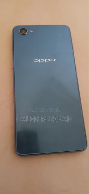 Oppo F7 128 GB Black