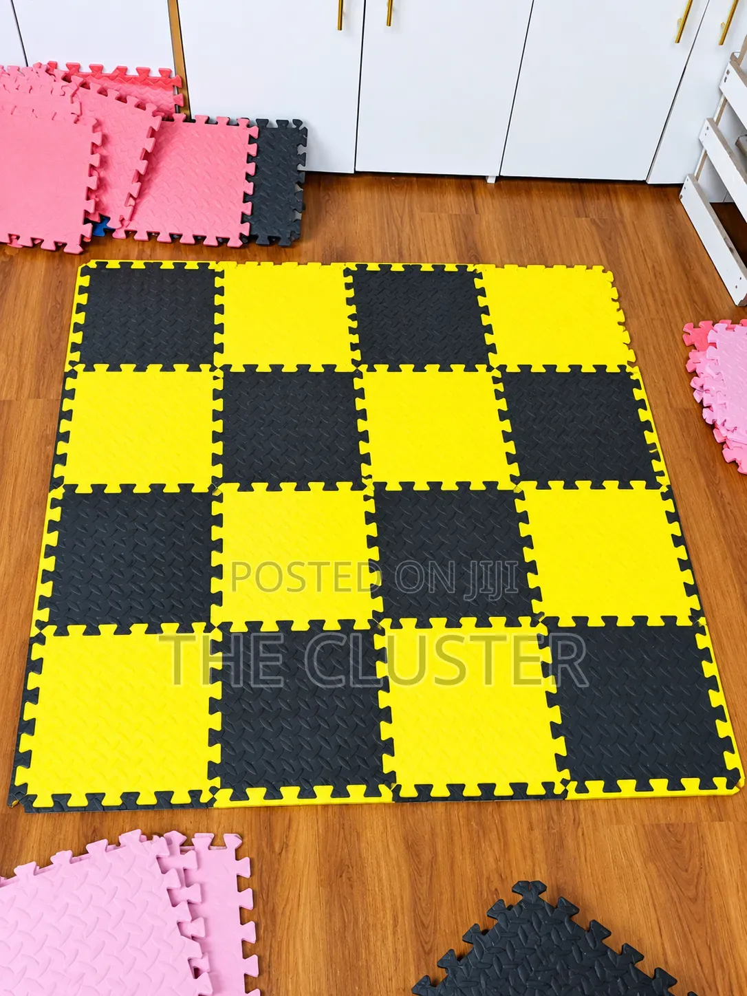 30cm by 30cm Interlocking Puzzle Mat
