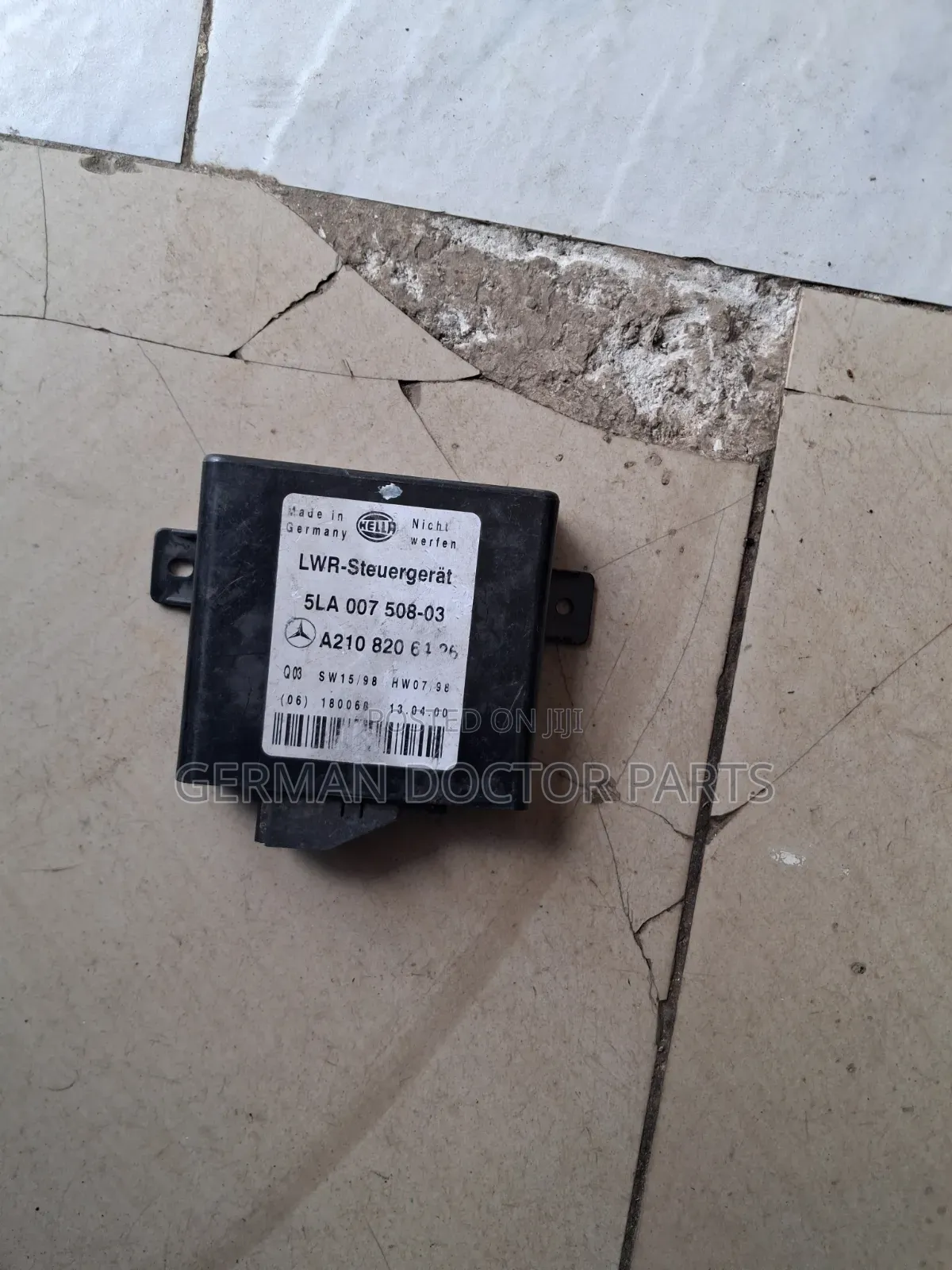 W210 Headlight Range Adjustment Control Module