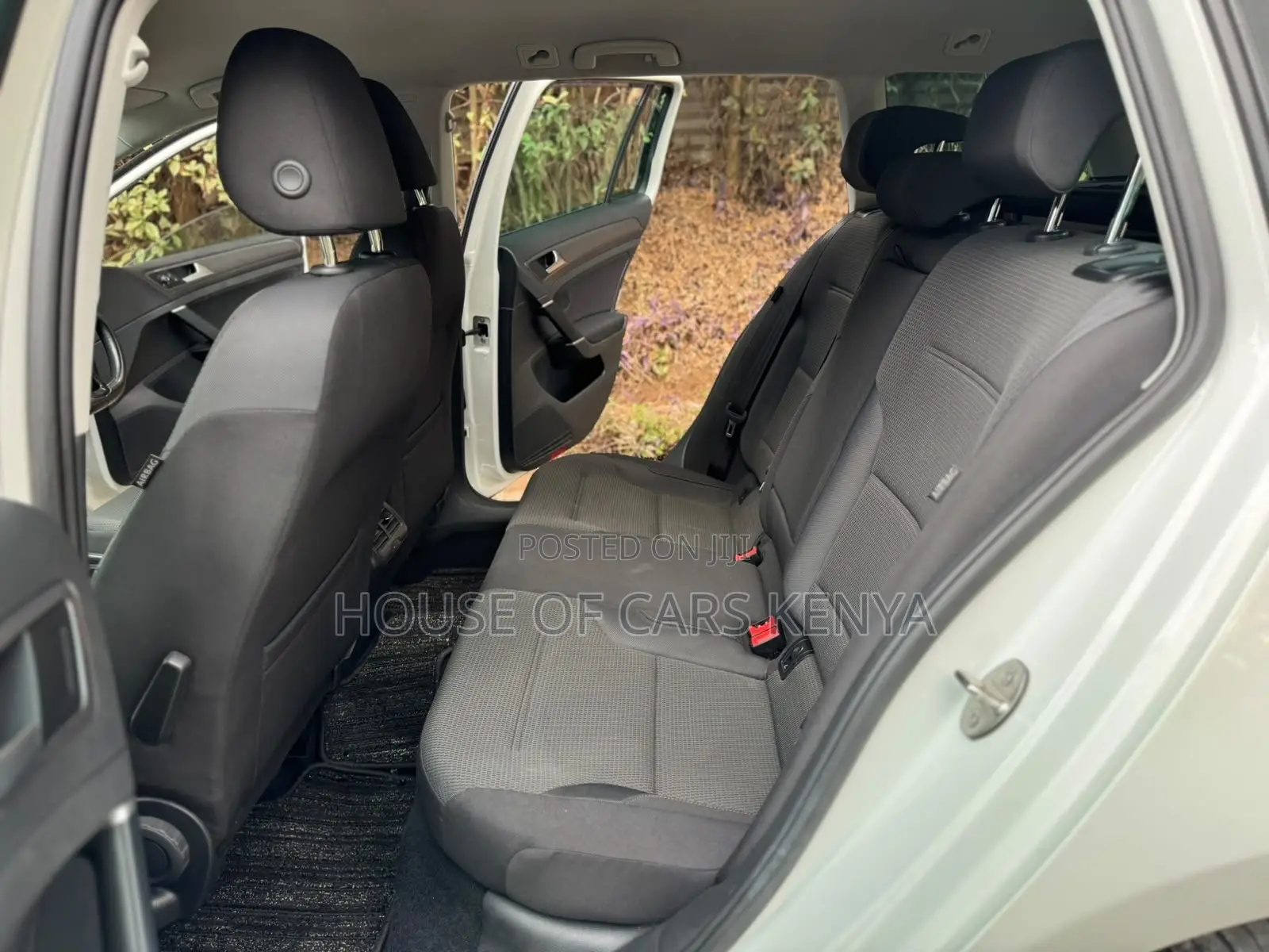 Volkswagen Golf 2019 White
