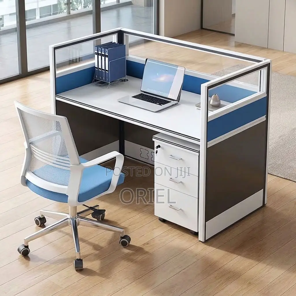 1-Way Office Workstation : One-User Office Workstation Table