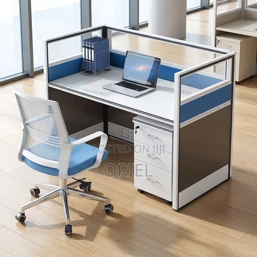 1-Way Office Workstation : One-User Office Workstation Table