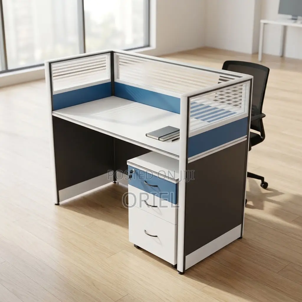 1-Way Office Workstation : One-User Office Workstation Table