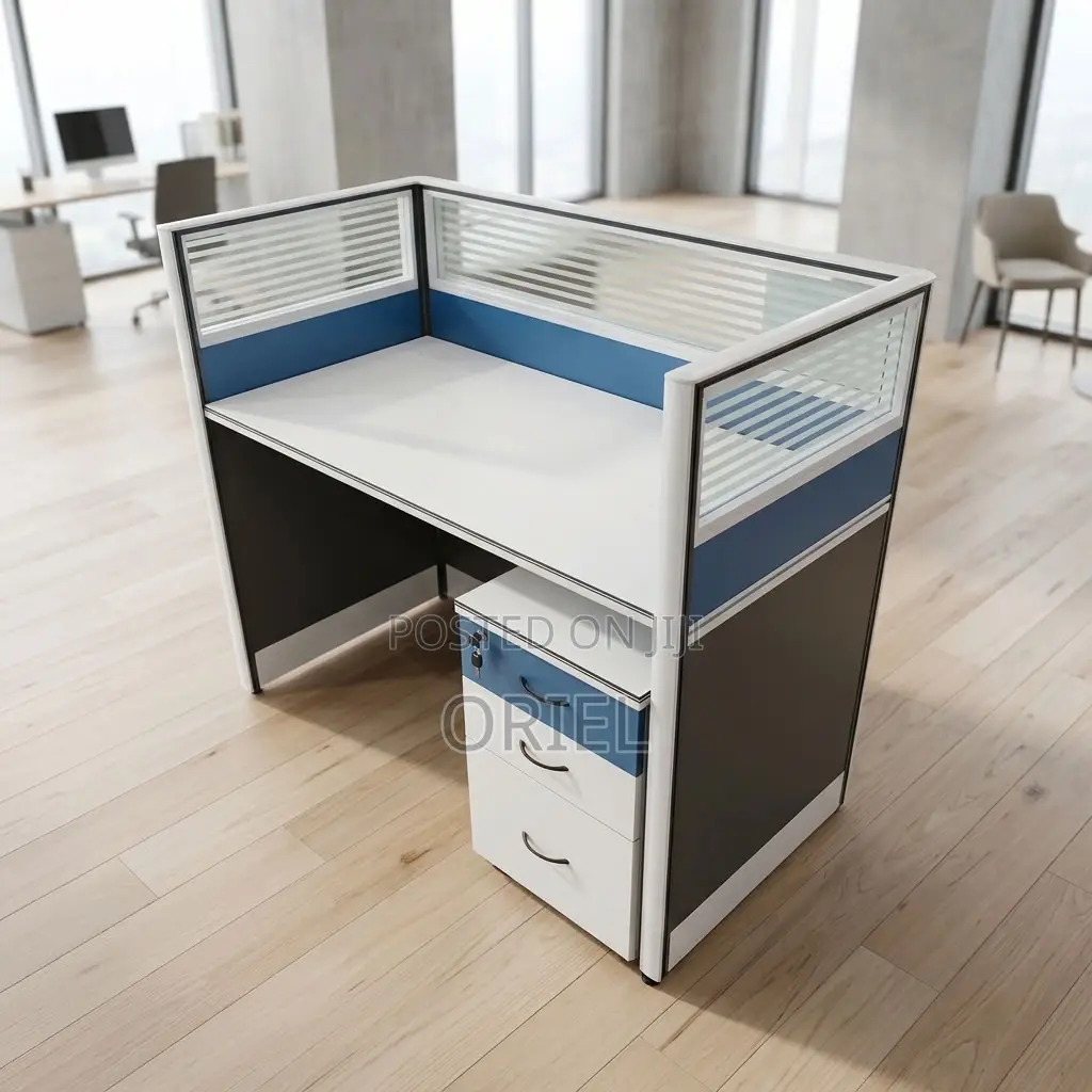 1-Way Office Workstation : One-User Office Workstation Table