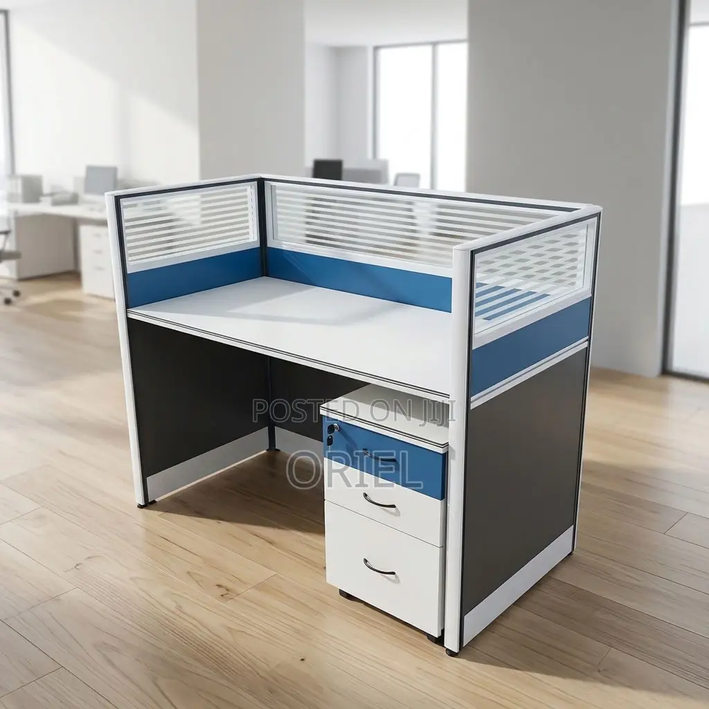 1-Way Office Workstation : One-User Office Workstation Table