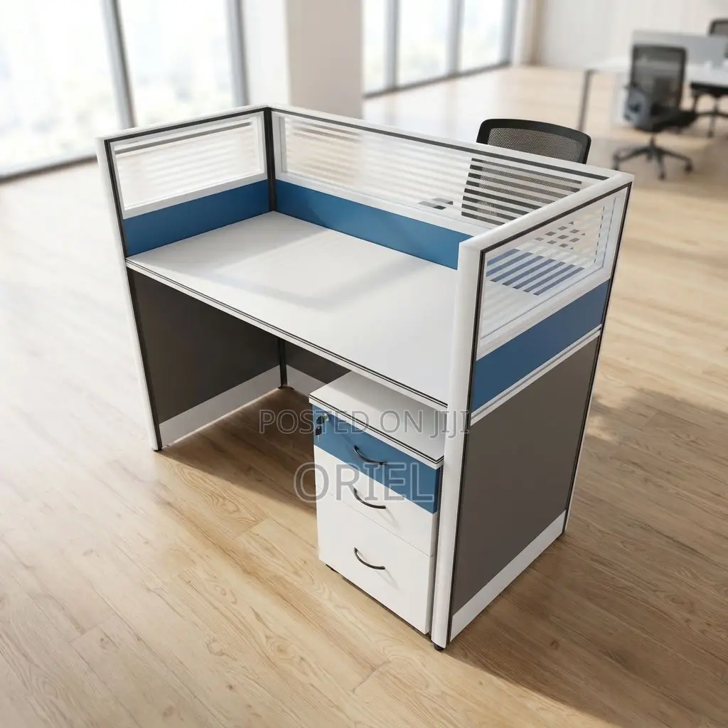 1-Way Office Workstation : One-User Office Workstation Table