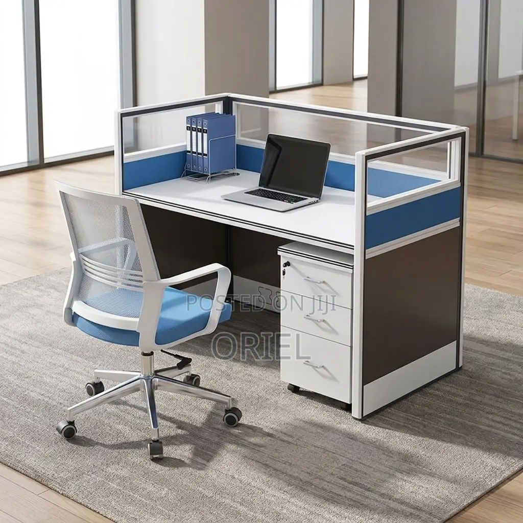 1-Way Office Workstation : One-User Office Workstation Table