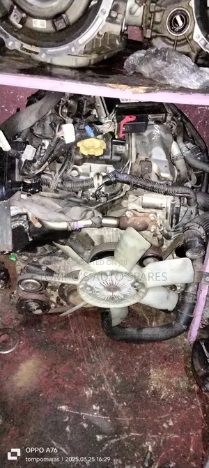 Engine Yd25 Nv350