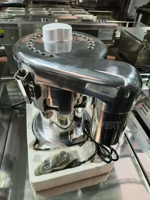 Commercial Juice Extractor Machine