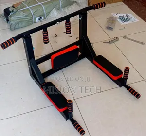 Pull Up Bar Dip Station 
* 
