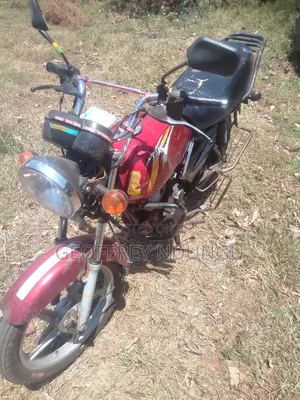 TVS HLX Plus ES 2024 Red