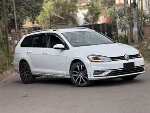 Volkswagen Golf 2019 White