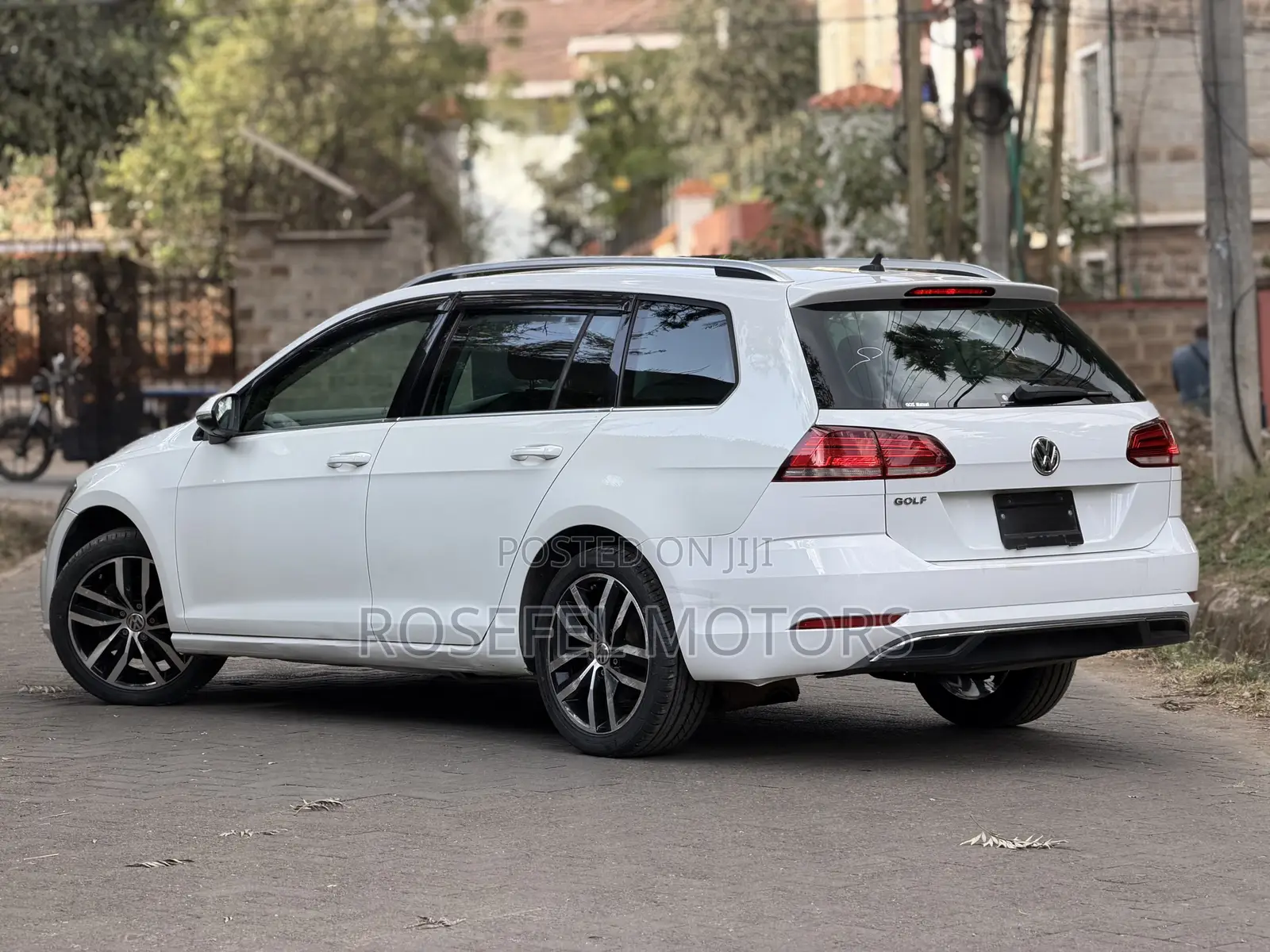 Volkswagen Golf 2019 White