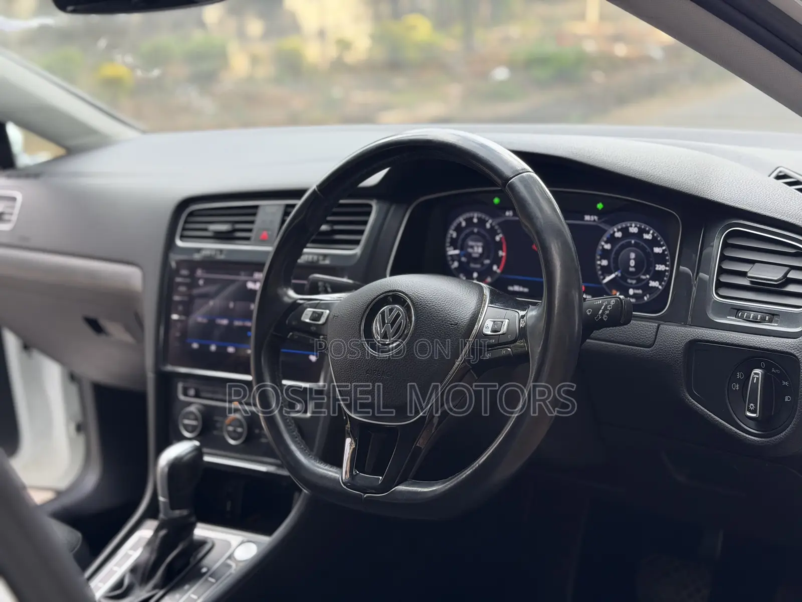 Volkswagen Golf 2019 White