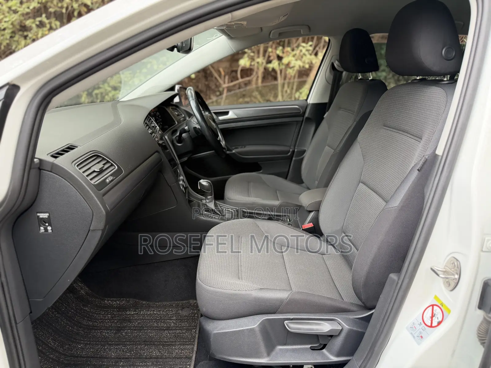 Volkswagen Golf 2019 White