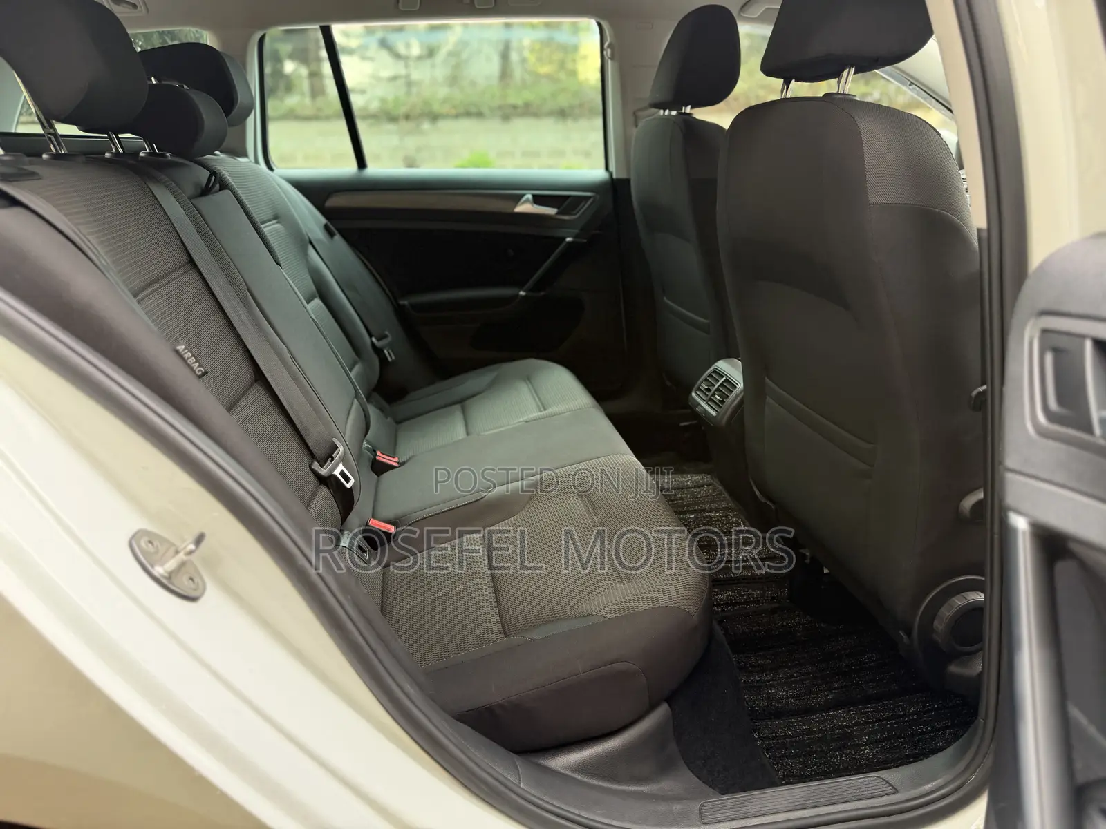 Volkswagen Golf 2019 White