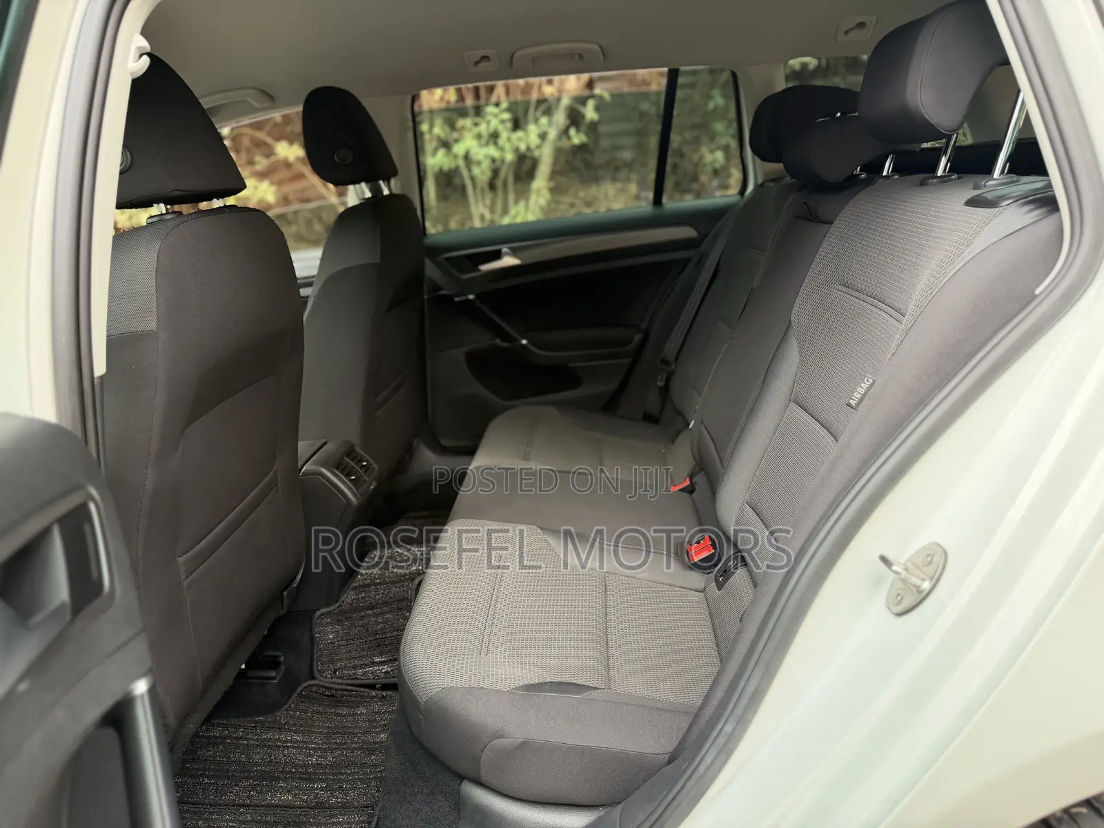 Volkswagen Golf 2019 White
