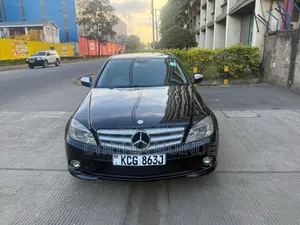 Mercedes-Benz C200 2009 Black