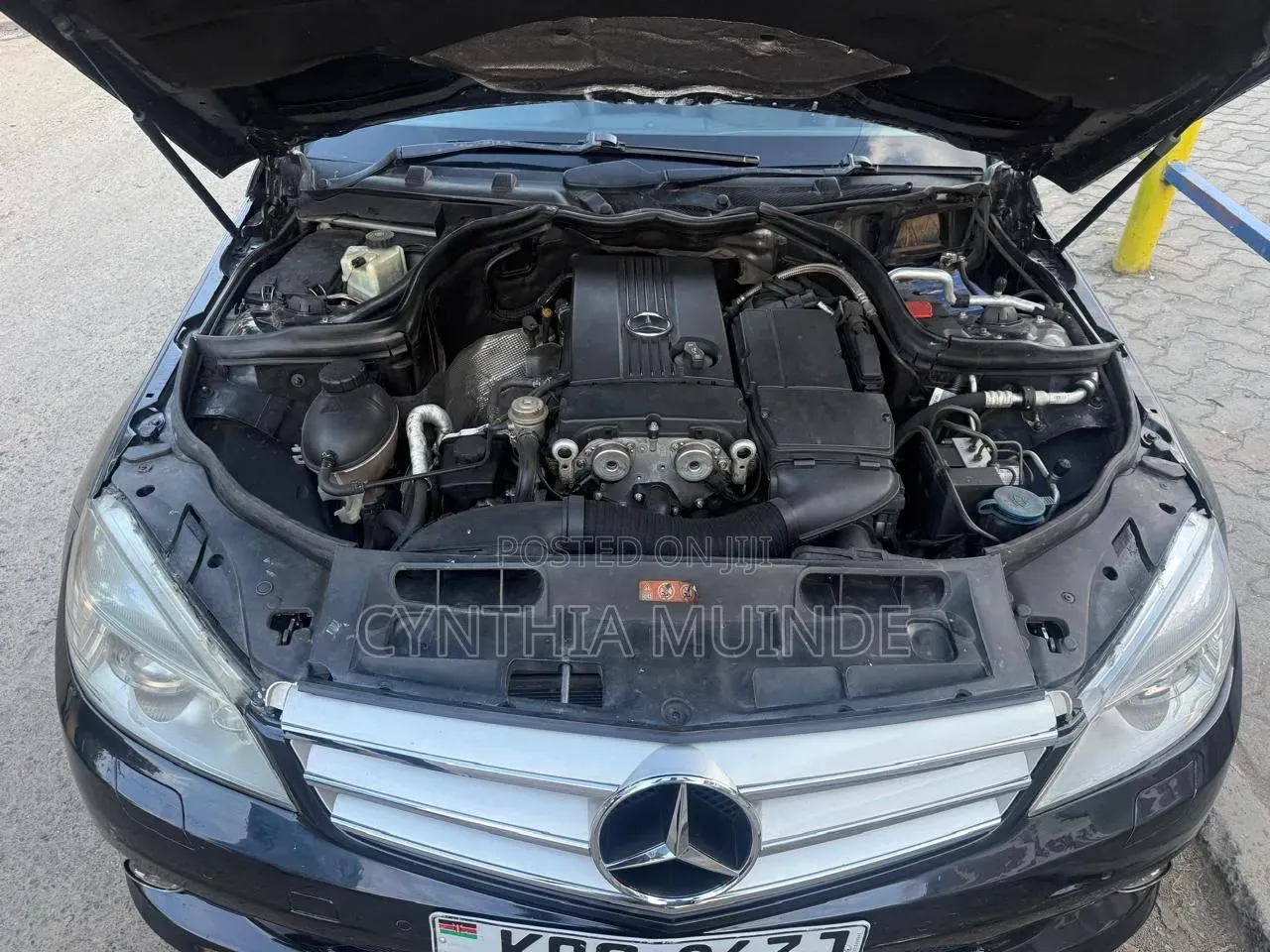 Mercedes-Benz C200 2009 Black