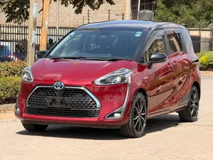 Toyota Sienta 1.5 FWD 2019 Red