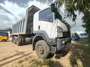 Isuzu Tipper