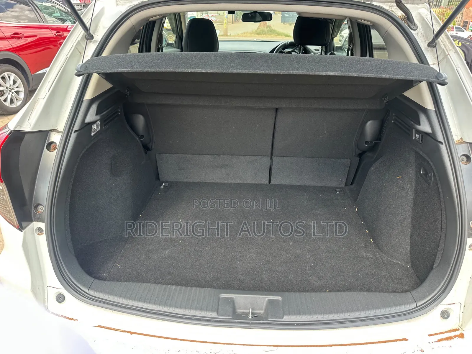 Honda Vezel 1.5 2WD 2019 White