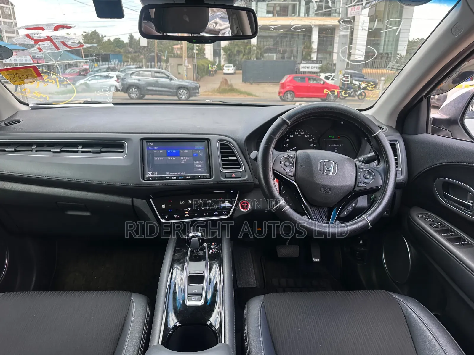 Honda Vezel 1.5 2WD 2019 White