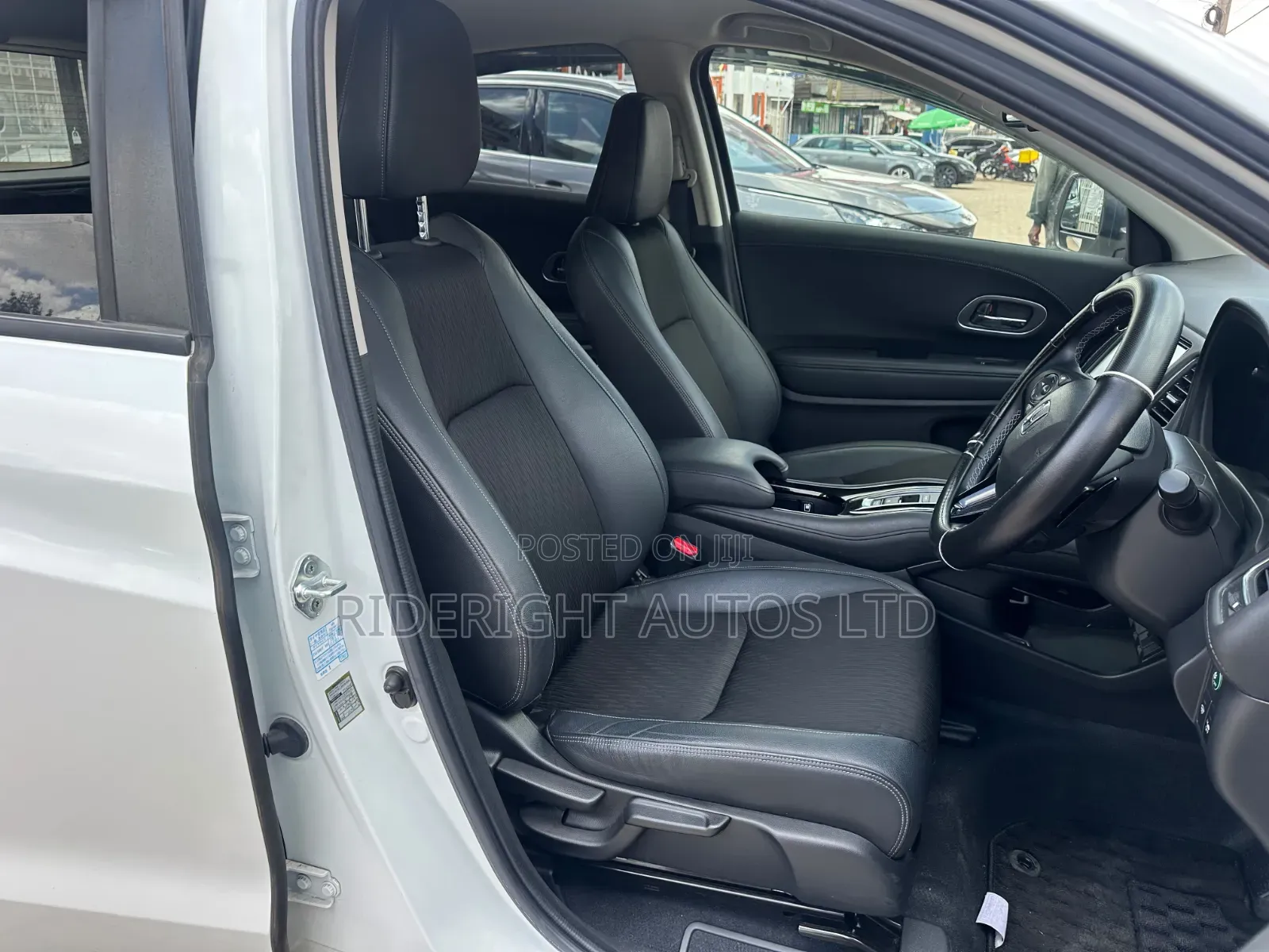 Honda Vezel 1.5 2WD 2019 White