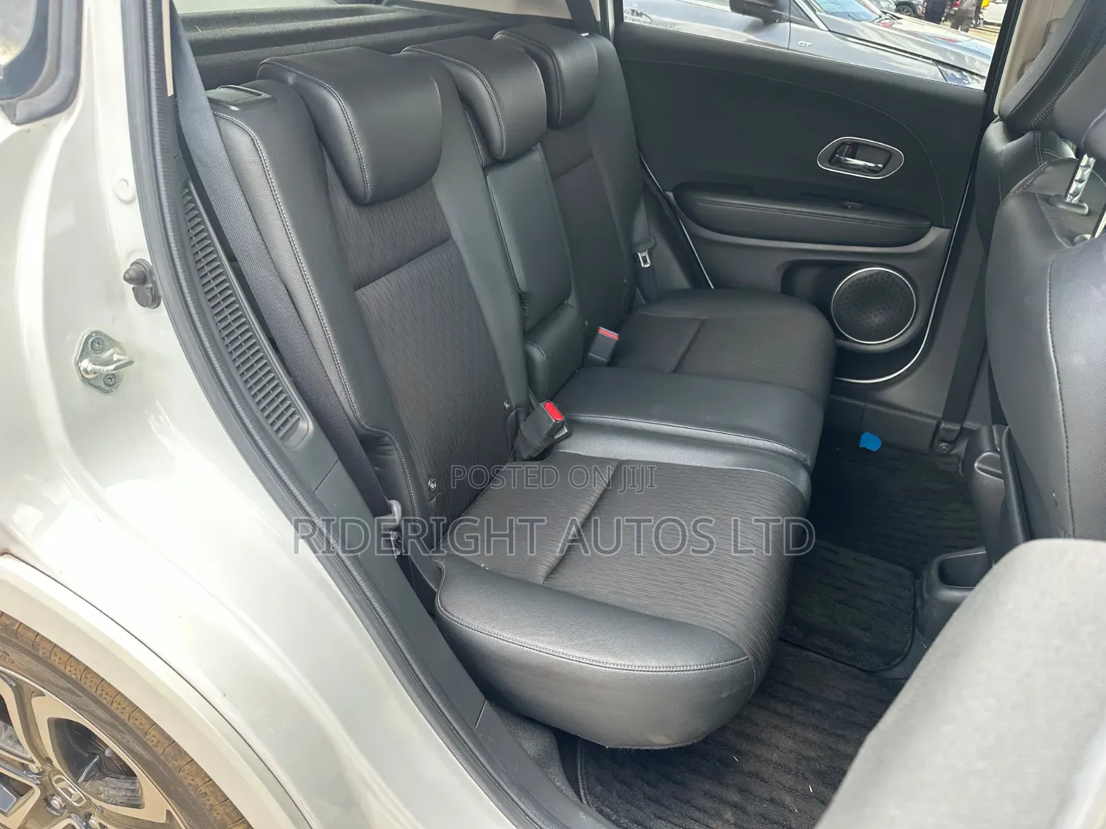 Honda Vezel 1.5 2WD 2019 White