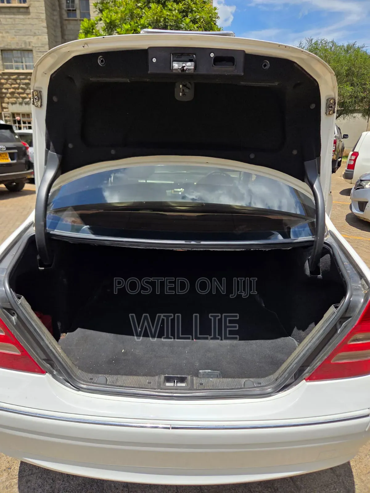 Mercedes-Benz E200 2006 White