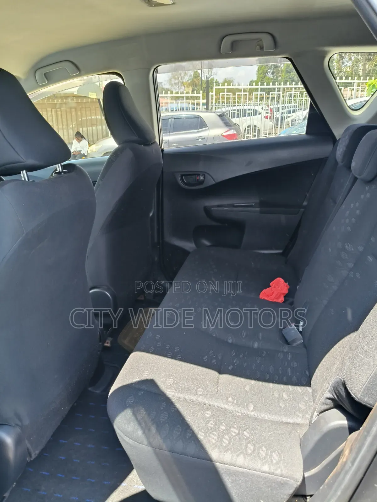Toyota Ractis 2013 Black