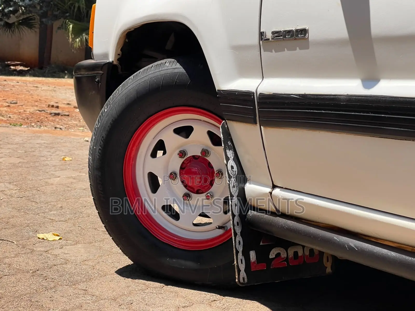 Mitsubishi L200 2005 White