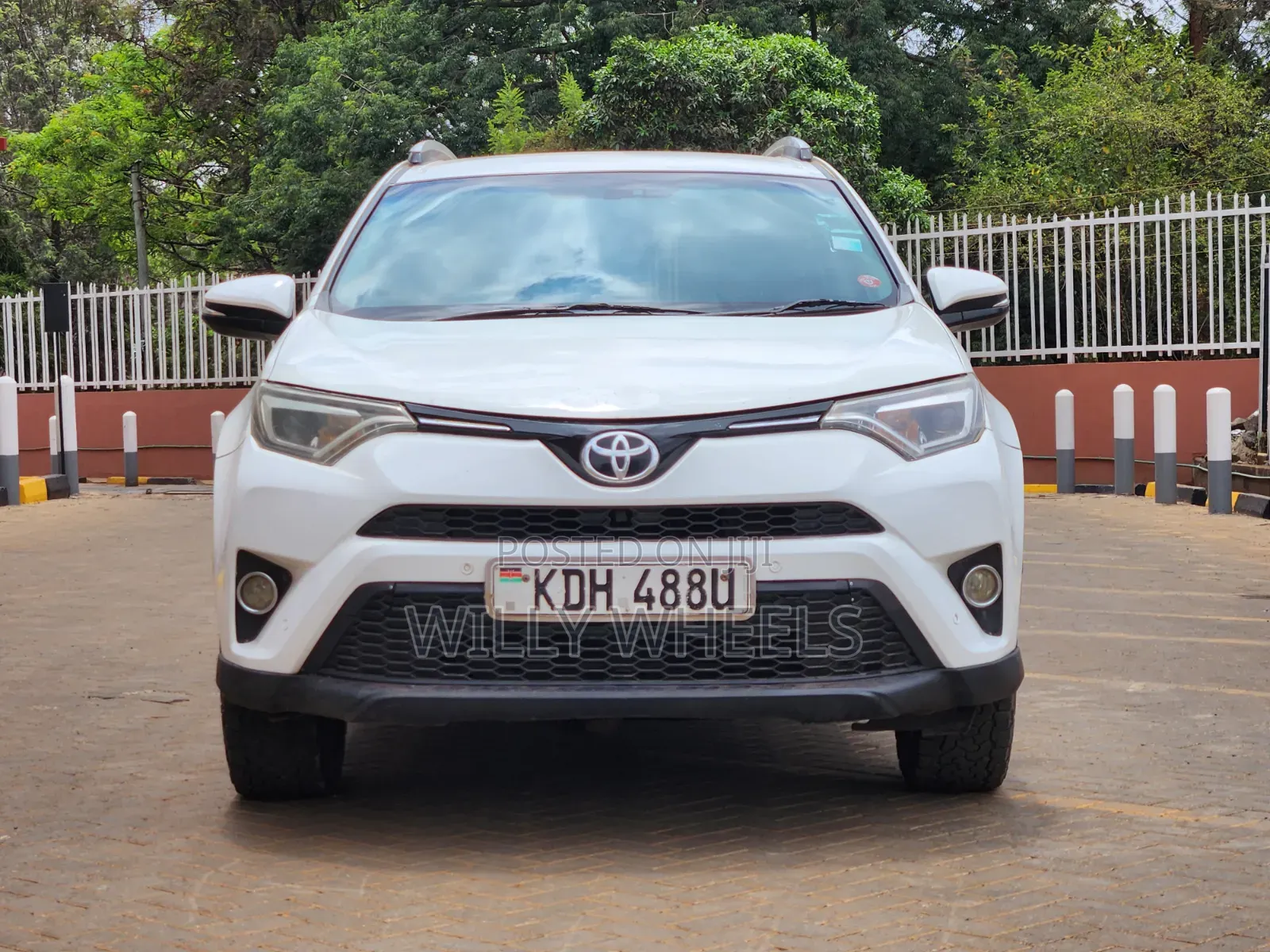 Toyota RAV4 2015 White