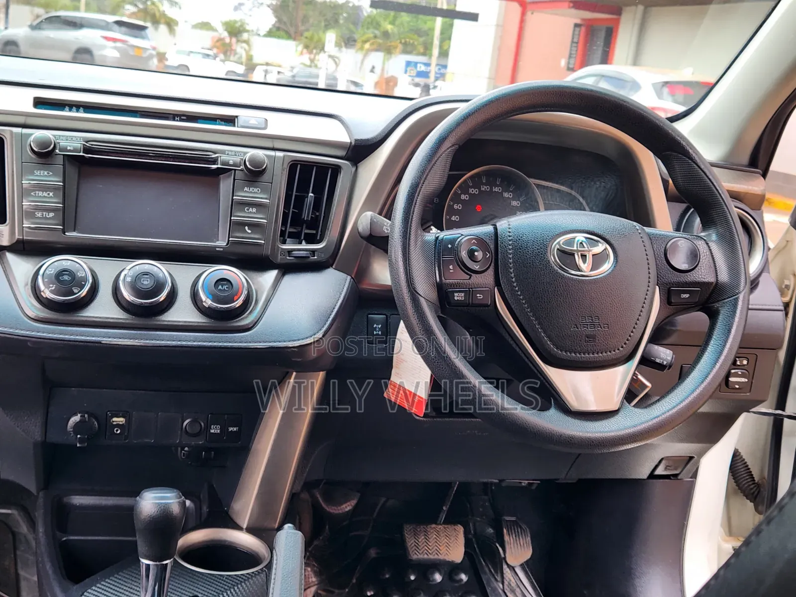 Toyota RAV4 2015 White