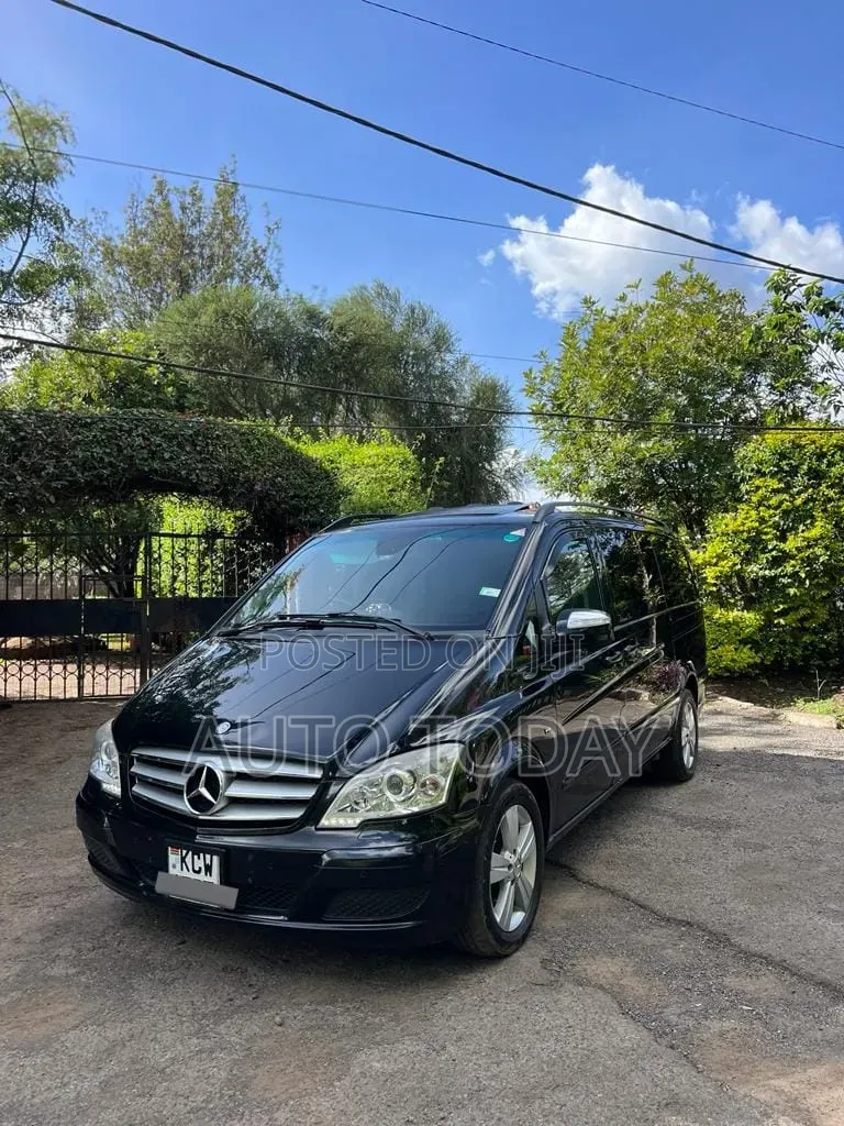 Mercedes-Benz V-Class 2012 Black