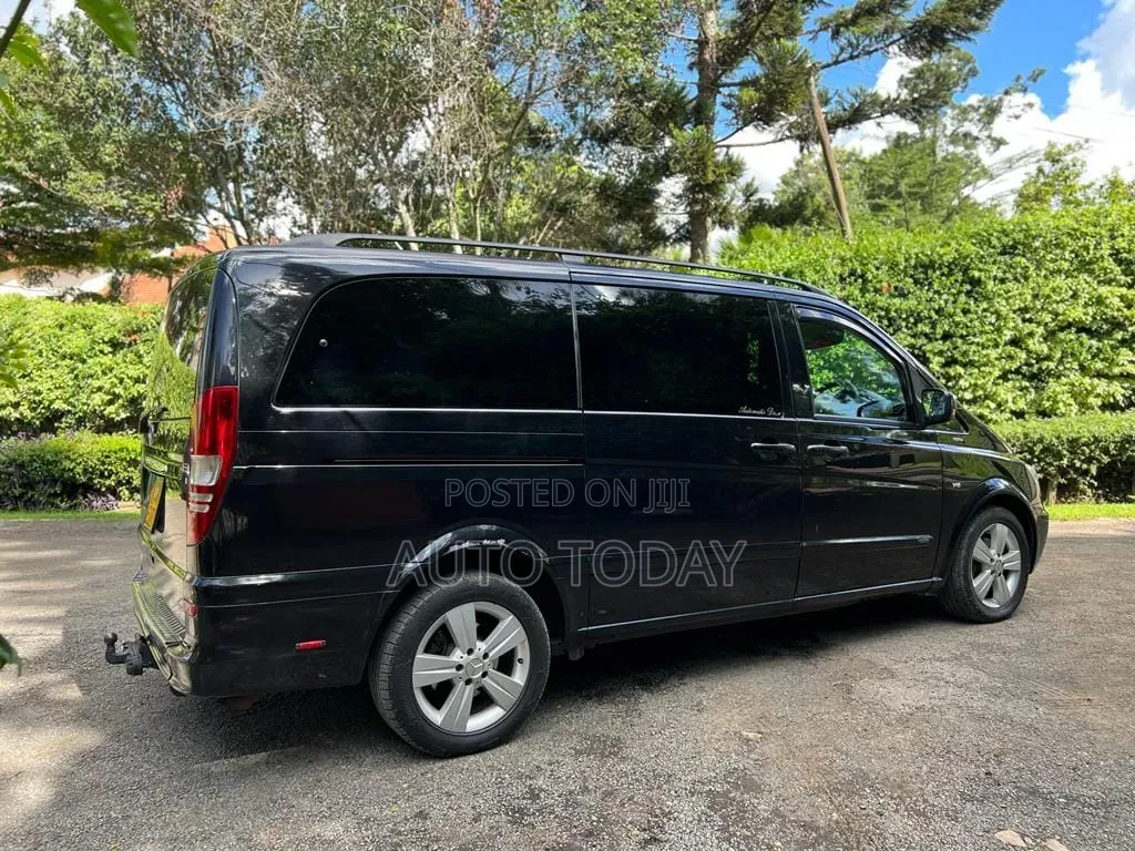 Mercedes-Benz V-Class 2012 Black