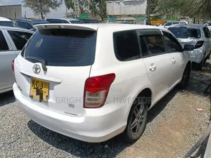 Toyota Corolla Fielder 2010 White