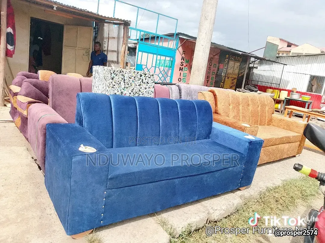Sofa Safii