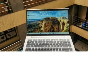 Laptop HP EliteBook 645 G9 8GB AMD Ryzen 5 SSD 256GB