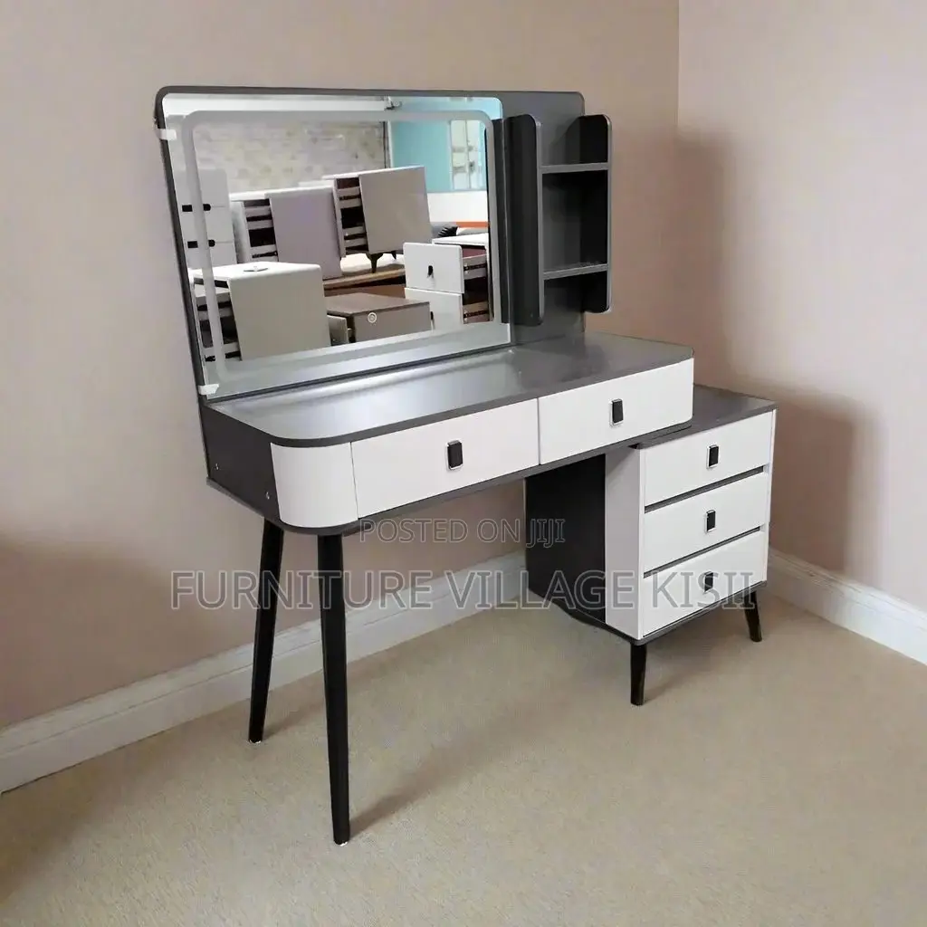 Advanced Vanity Dressing Table With Drawers