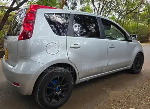 Nissan Note 2012 Silver