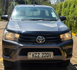 Toyota Hilux 2020 Gray