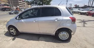 Toyota Vitz 2009 Purple